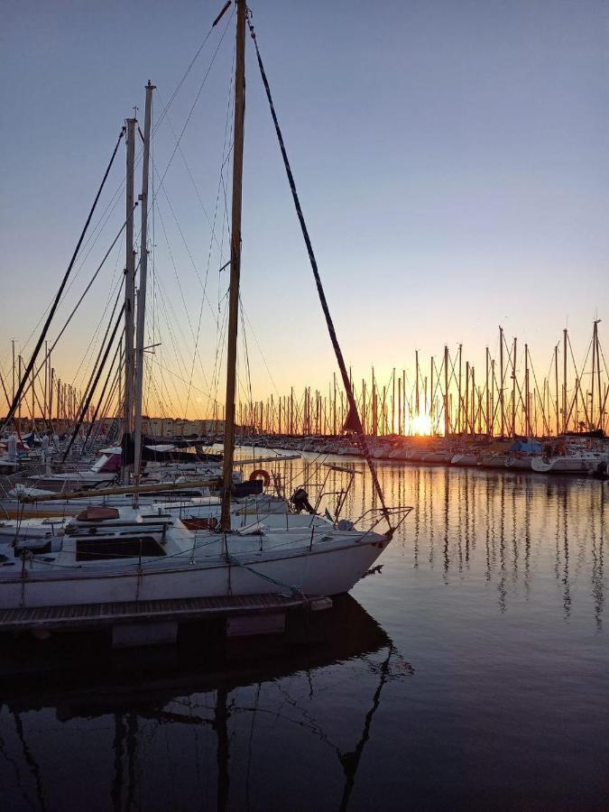 Apartamento Le Clin D'Oeil Sur Le Port. Gruissan Exterior foto