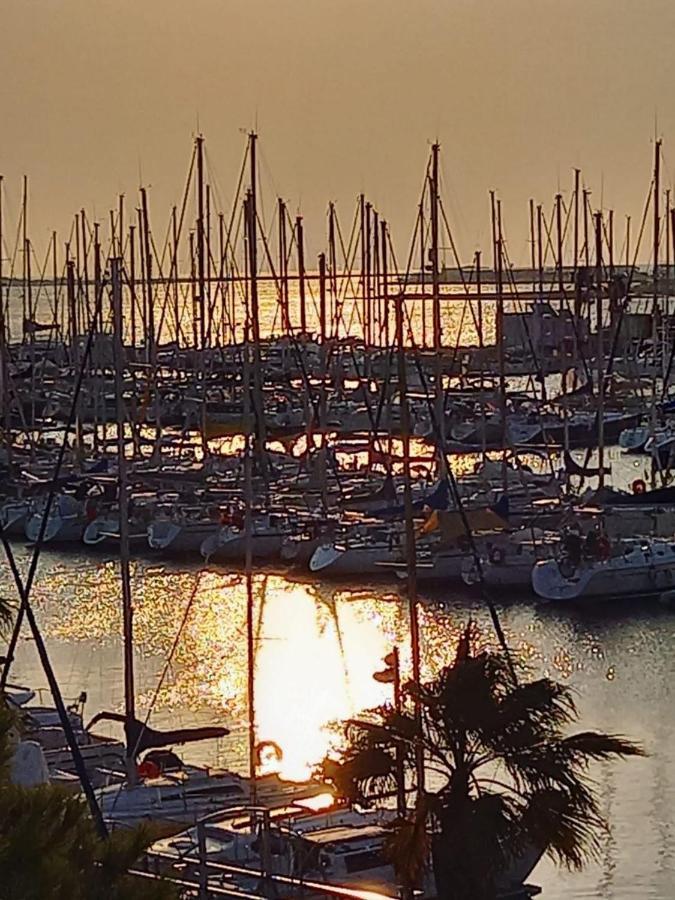 Apartamento Le Clin D'Oeil Sur Le Port. Gruissan Exterior foto